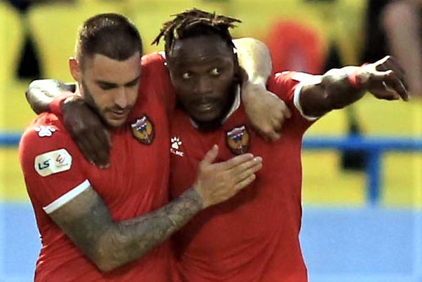 CLB Ha Tinh buc xuc voi an phat bat ngo truoc tran gap SLNA hinh anh