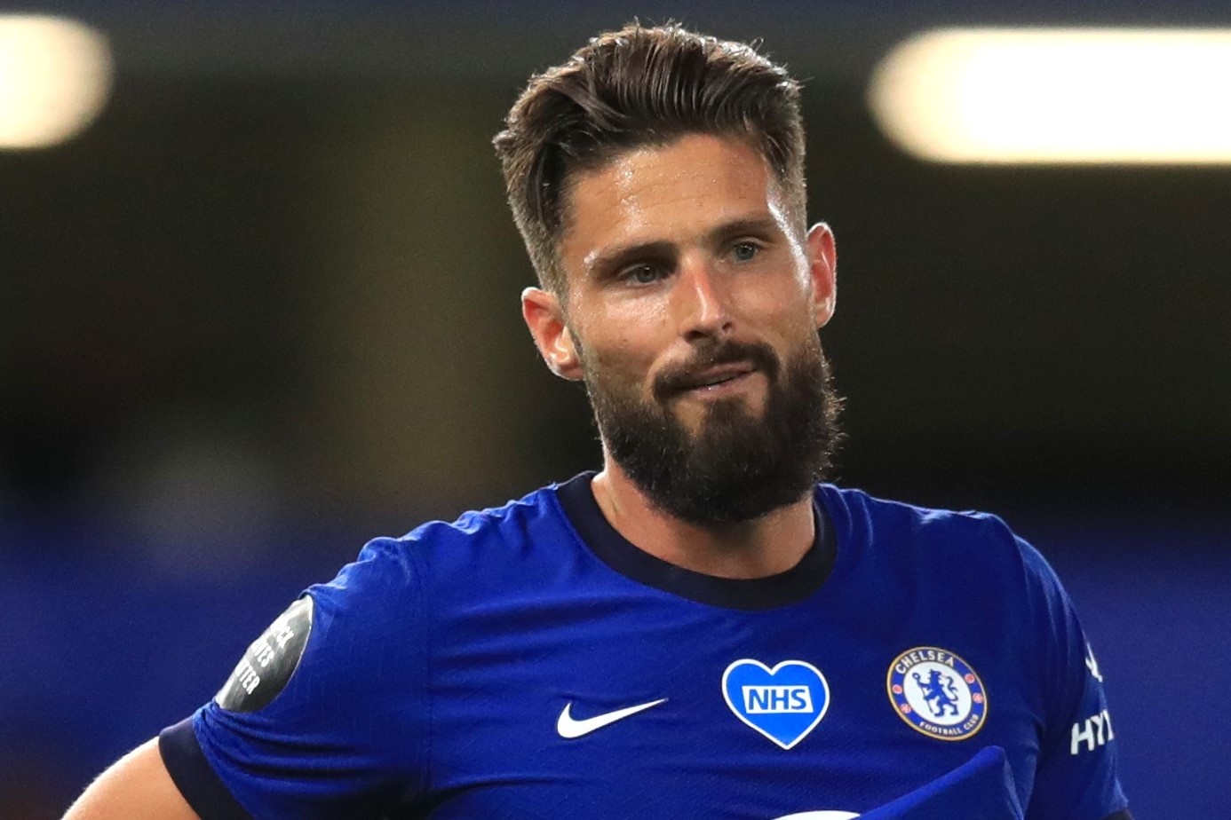 Chelsea noi rong khoang cach voi MU sau tran thang Norwich hinh anh