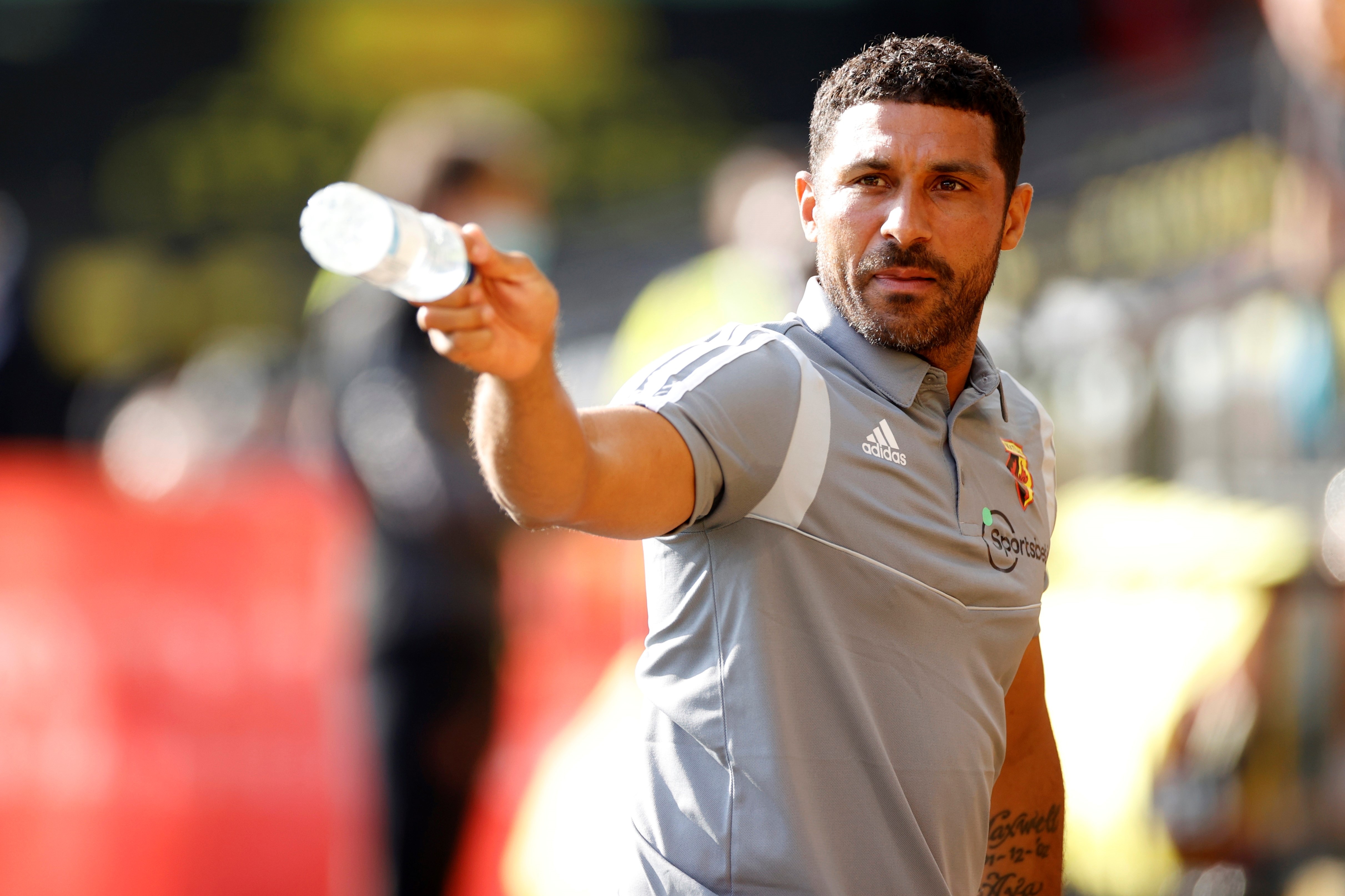 Watford dau voi Man City anh 1