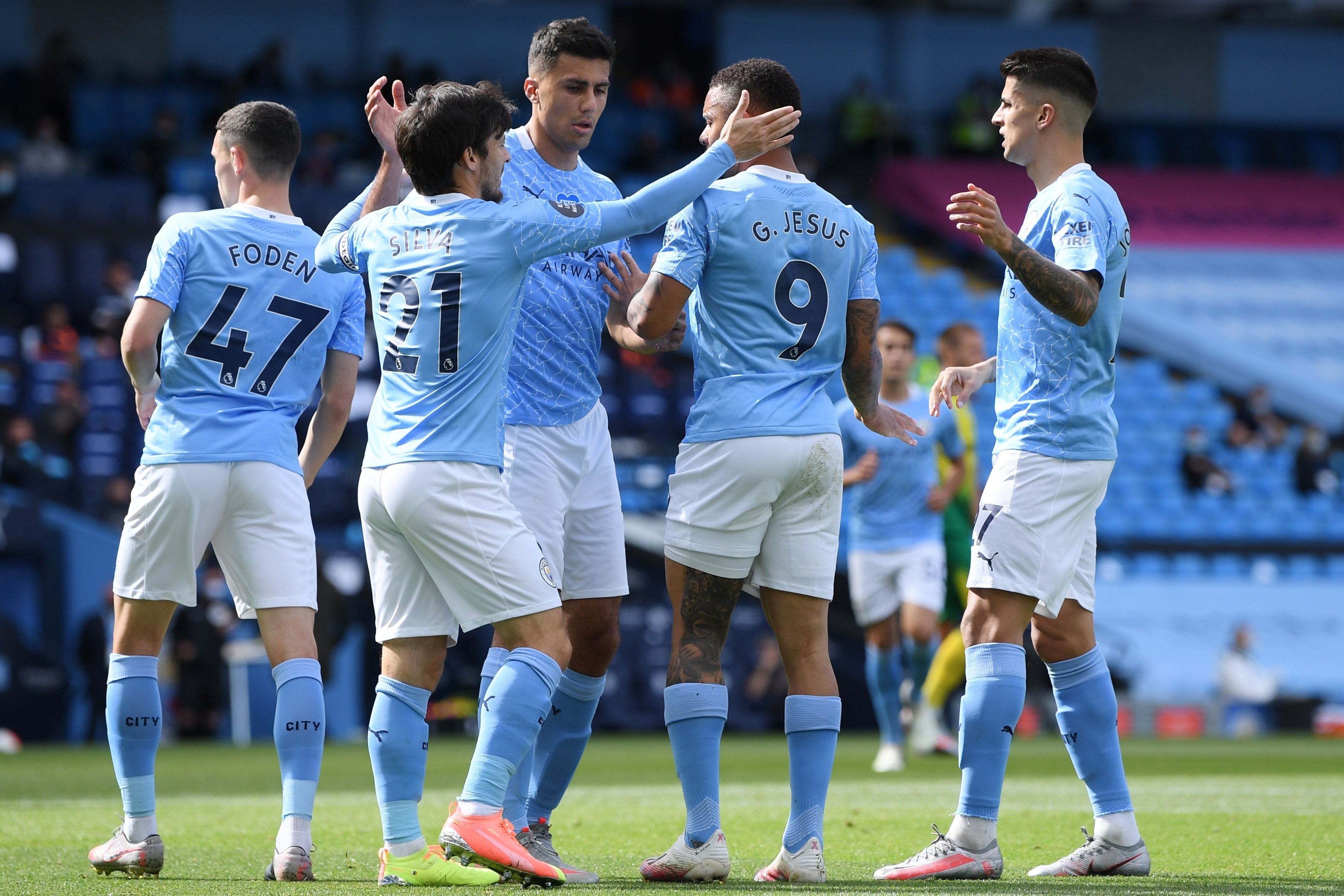 De Bruyne lap ky luc anh 7