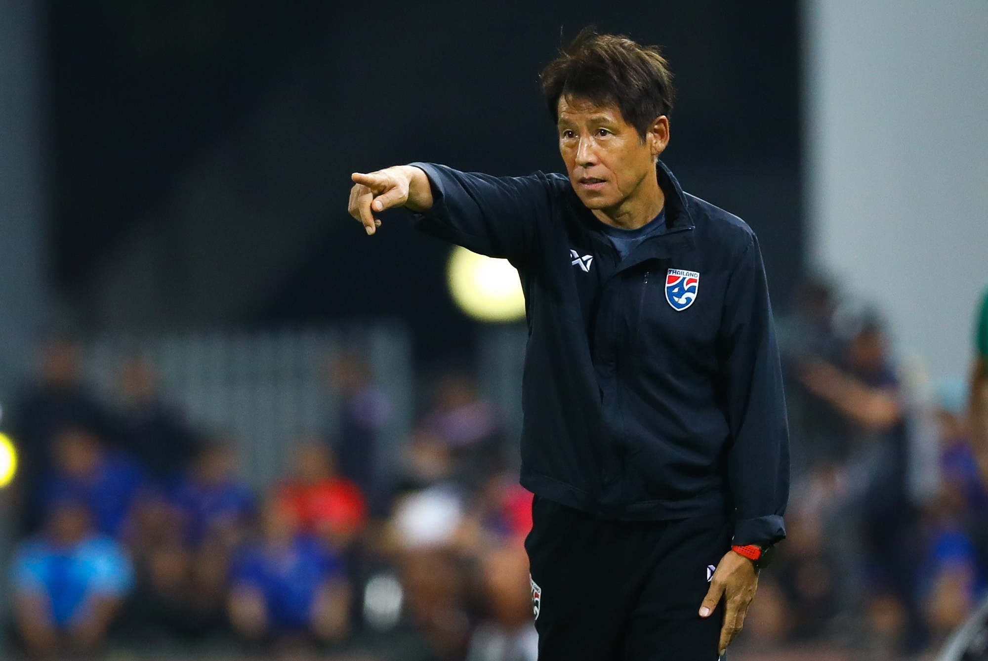 Nishino tro lai Thai Lan anh 1