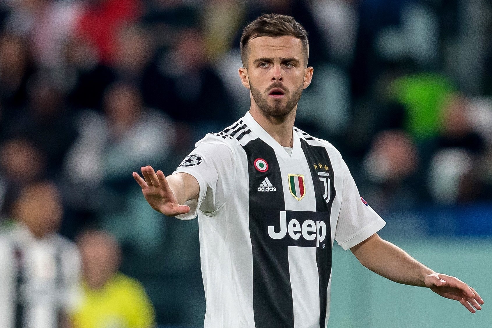 Barca mua cau thu anh 1