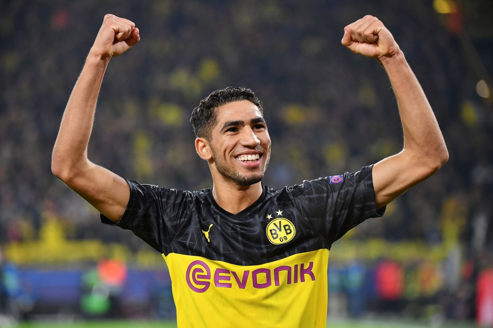 Doi hinh cau thu chau Phi anh 11