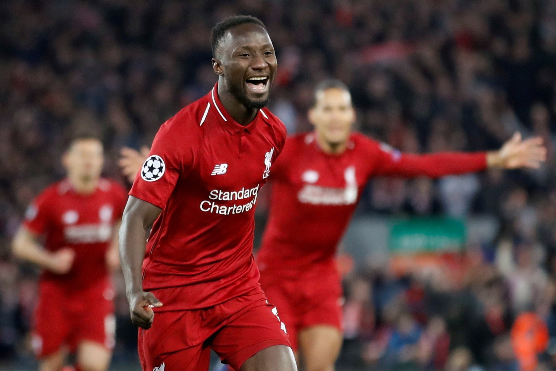 Doi hinh cau thu chau Phi anh 7