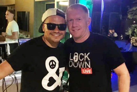 Scholes to chuc tiec anh 1