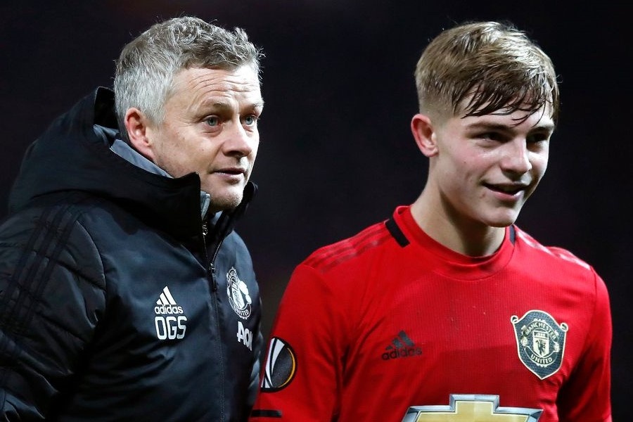 Solskjaer ban chuyen tuong lai voi 6 cau thu MU hinh anh