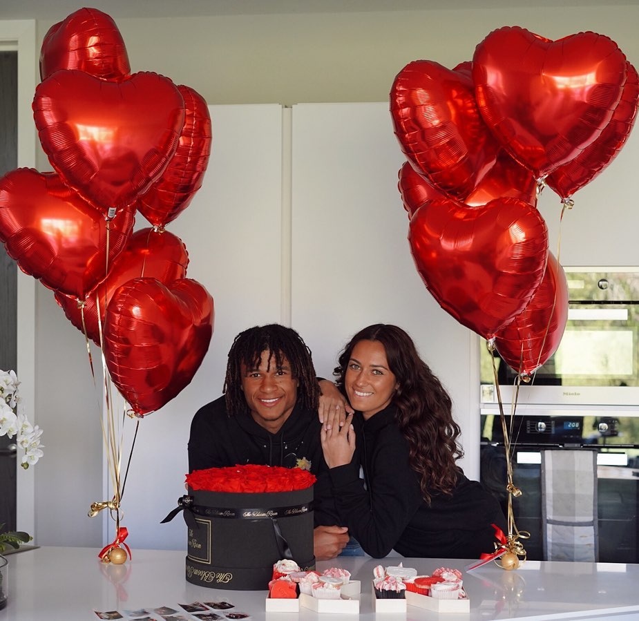 Man City mua Nathan Ake anh 5