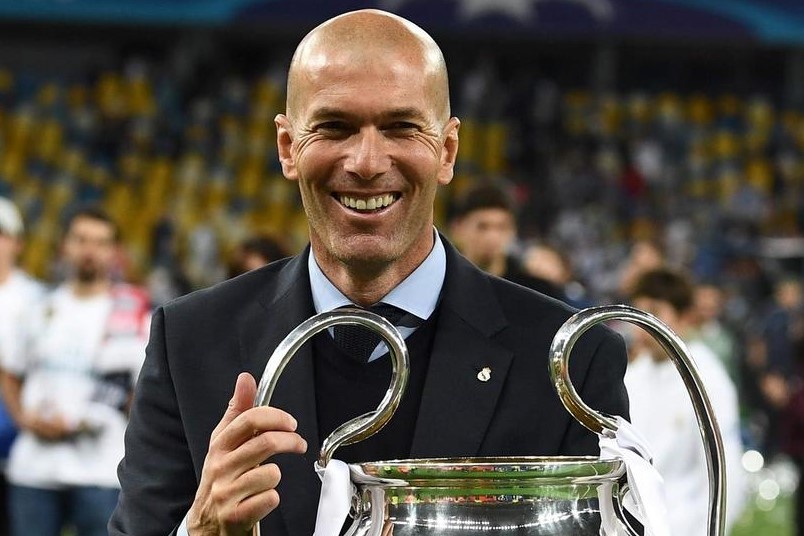 Bao Phap chon Zidane la HLV hay nhat the gioi hinh anh