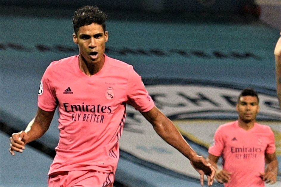 Cham diem Real Madrid 1-2 Man City: Tham hoa Varane hinh anh