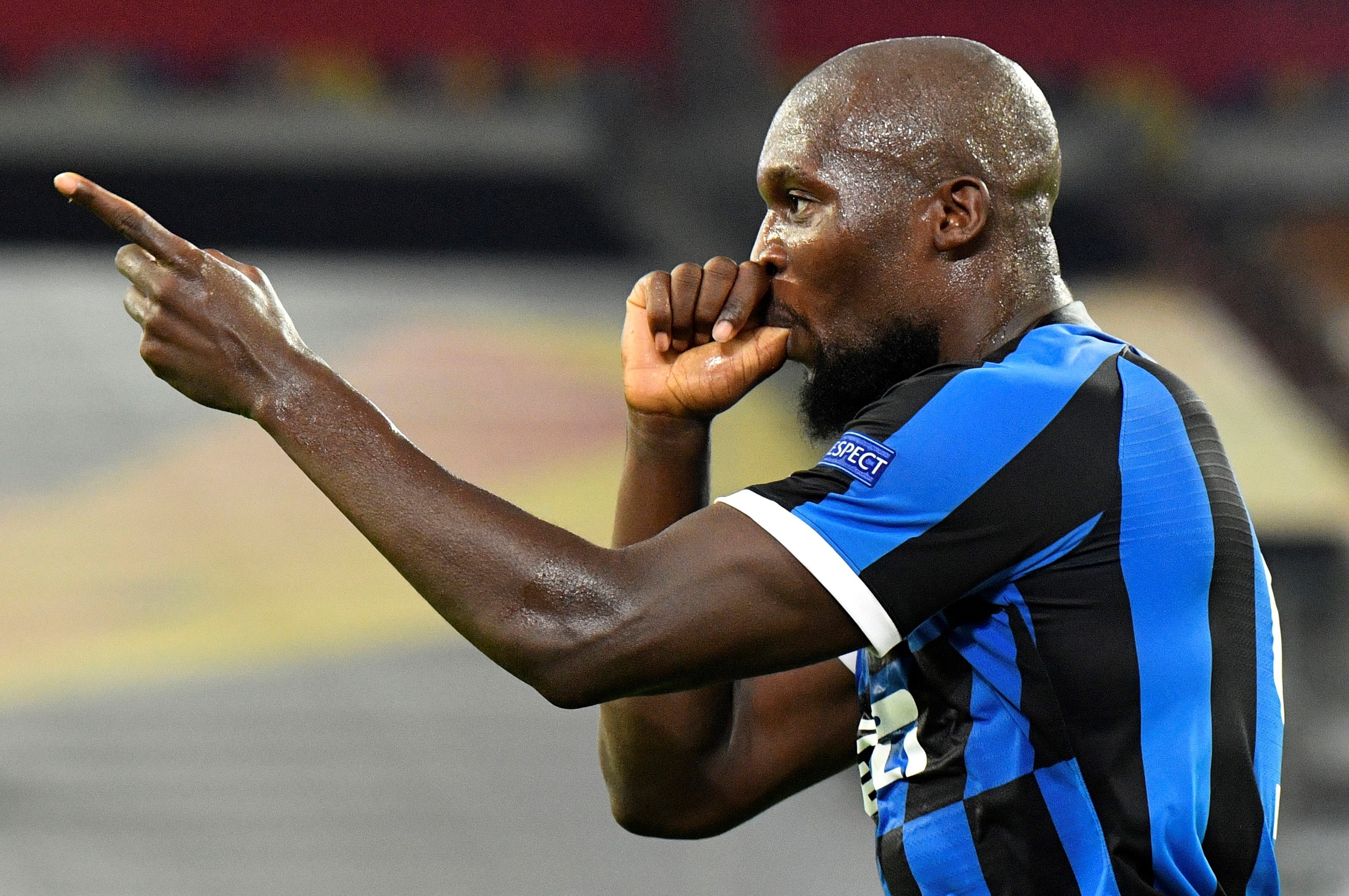 Lukaku lap ky luc tai Europa League hinh anh