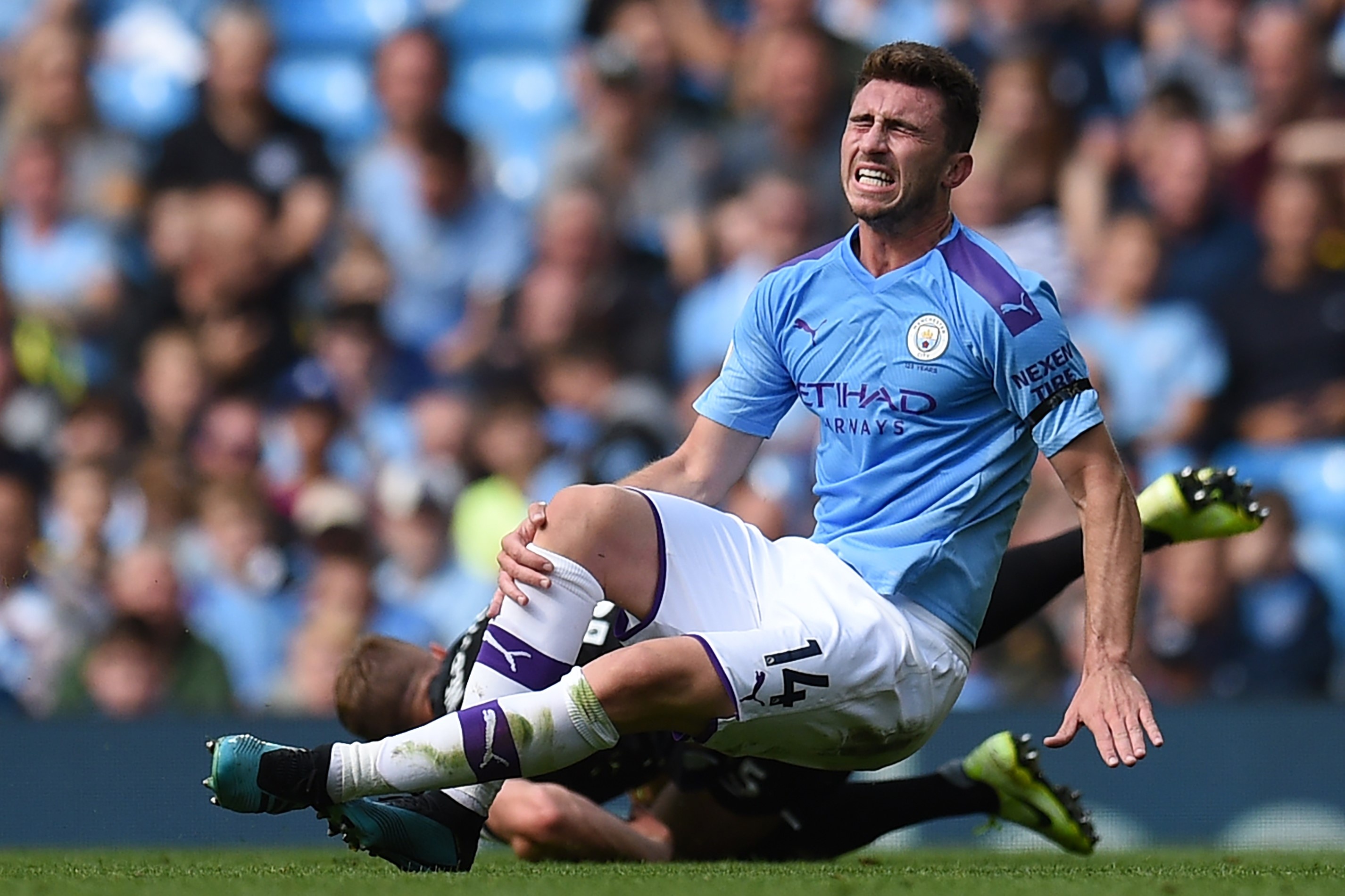 Doi hinh tieu bieu ngoai hang Anh anh 9