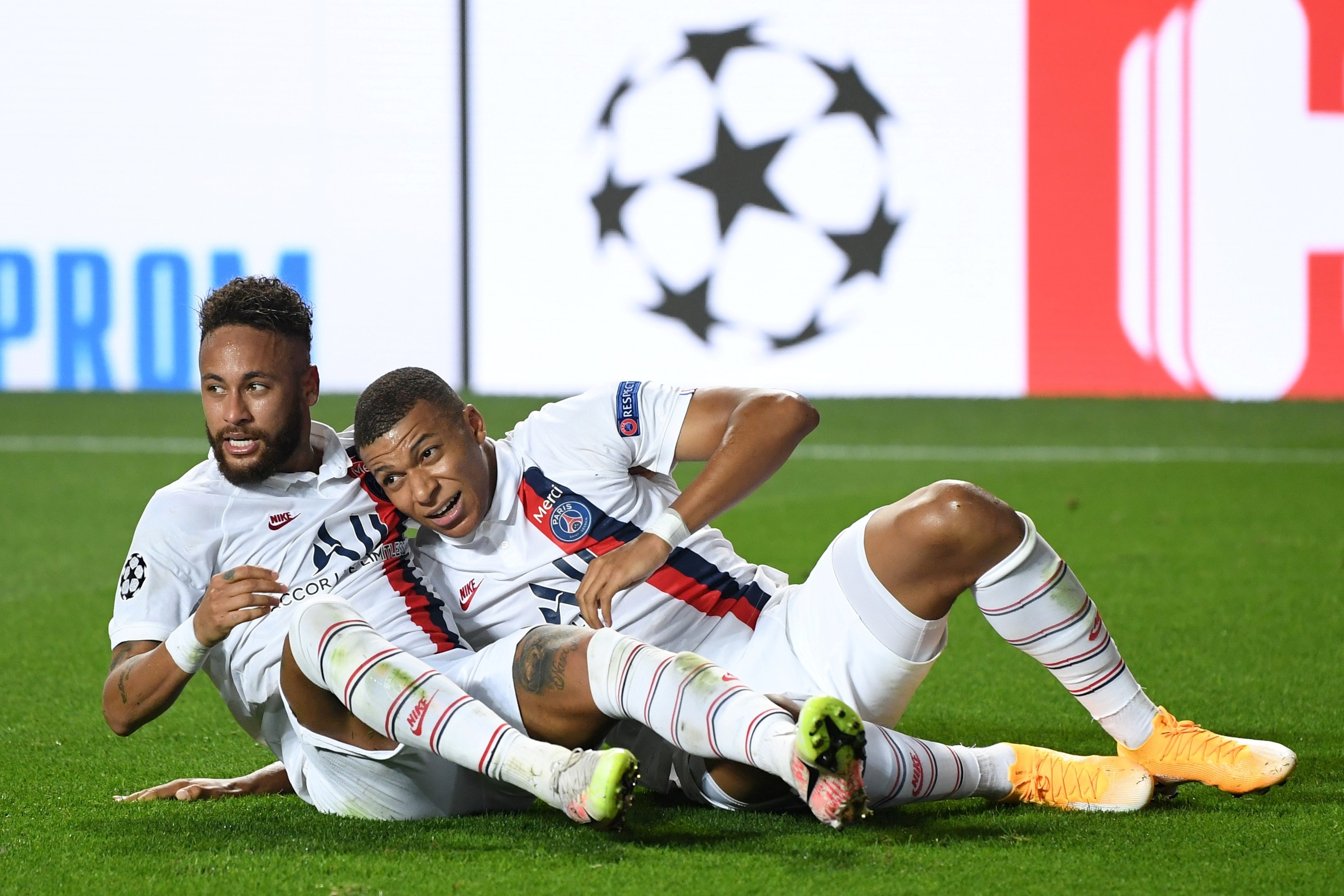 Atalanta dau voi PSG anh 8