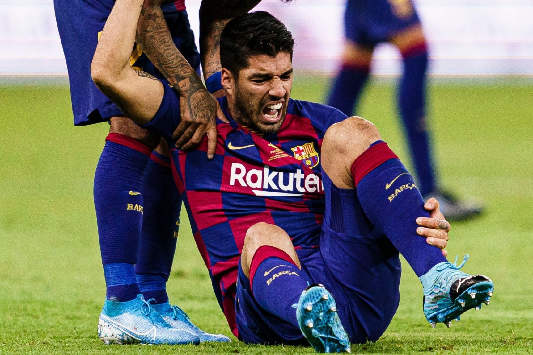 Messi roi Barca anh 1