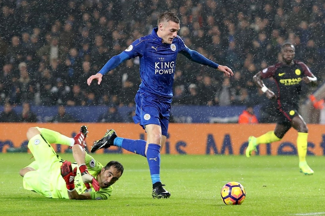 Man City bi loai C1 anh 1