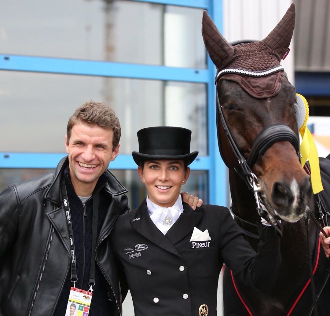 Chuyen tinh Thomas Mueller anh 6