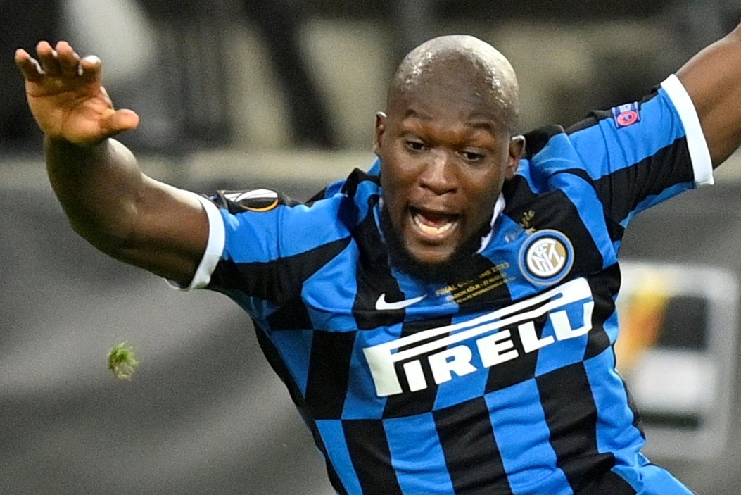 Inter Milan tra gia sau pha bo lo cua Lukaku hinh anh
