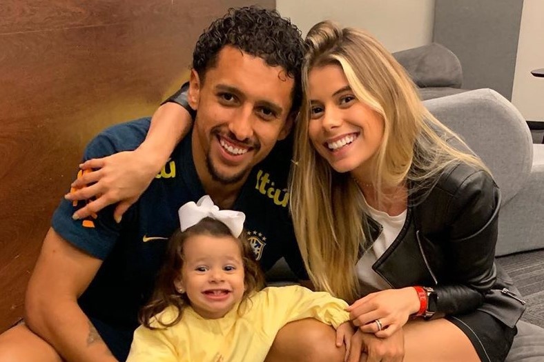 Vo chong Marquinhos nen duyen nho mang xa hoi hinh anh