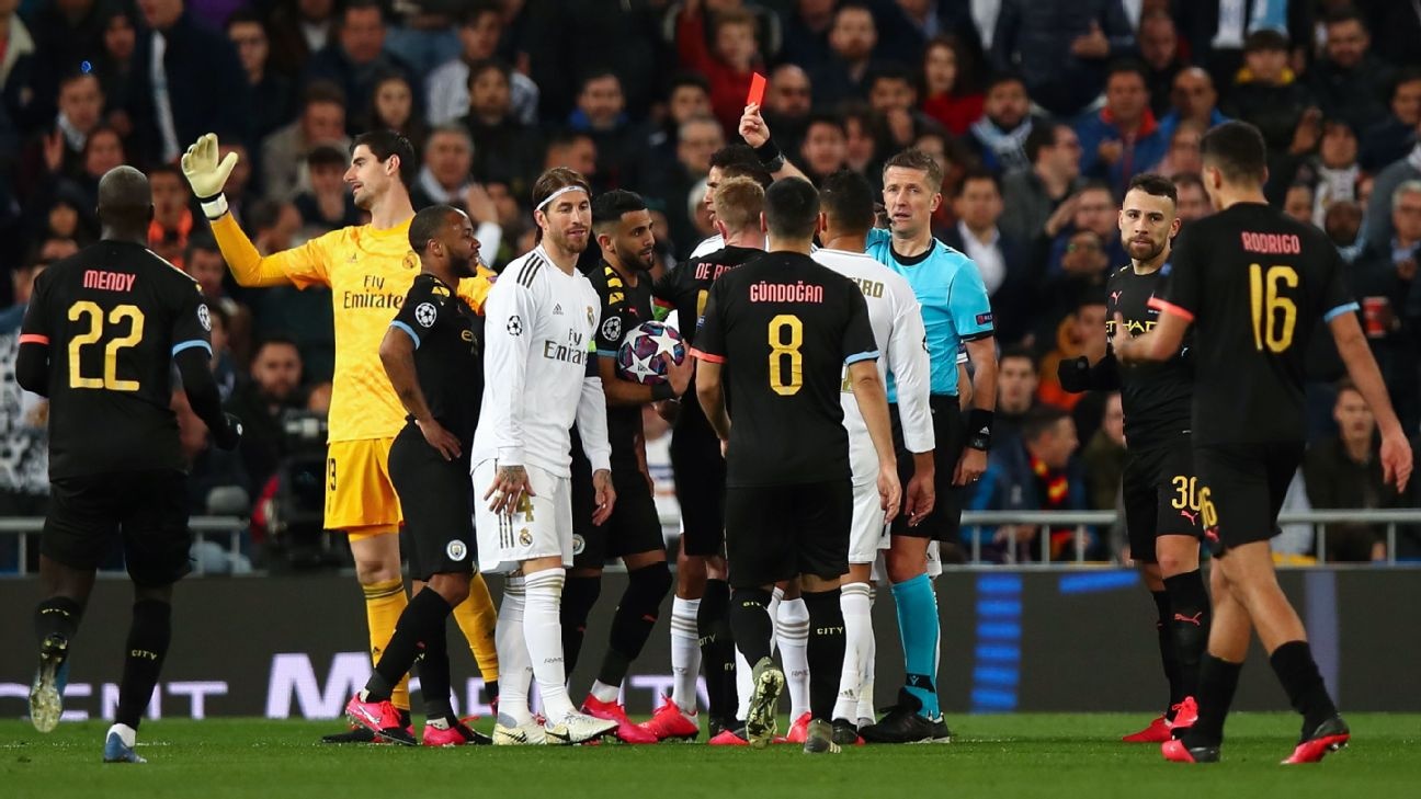 Trong tai chung ket C1 anh 1