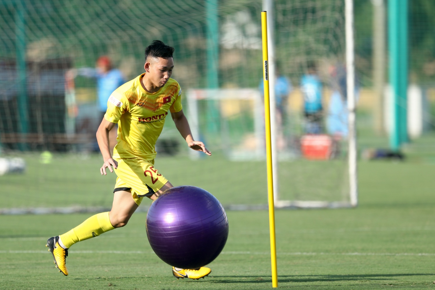 U22 Viet Nam tap trung anh 4