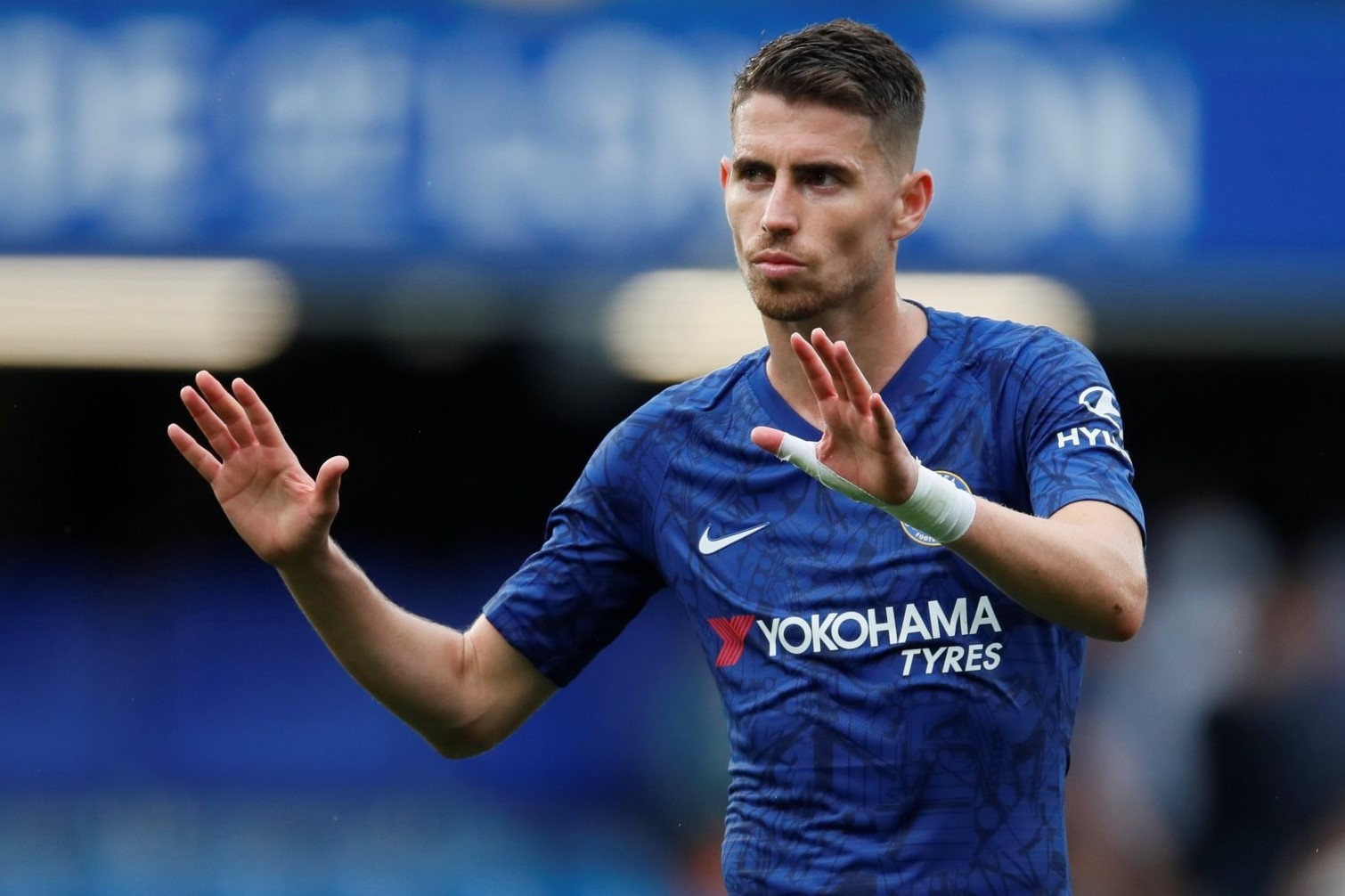 Chelsea mua Ben Chilwell anh 7