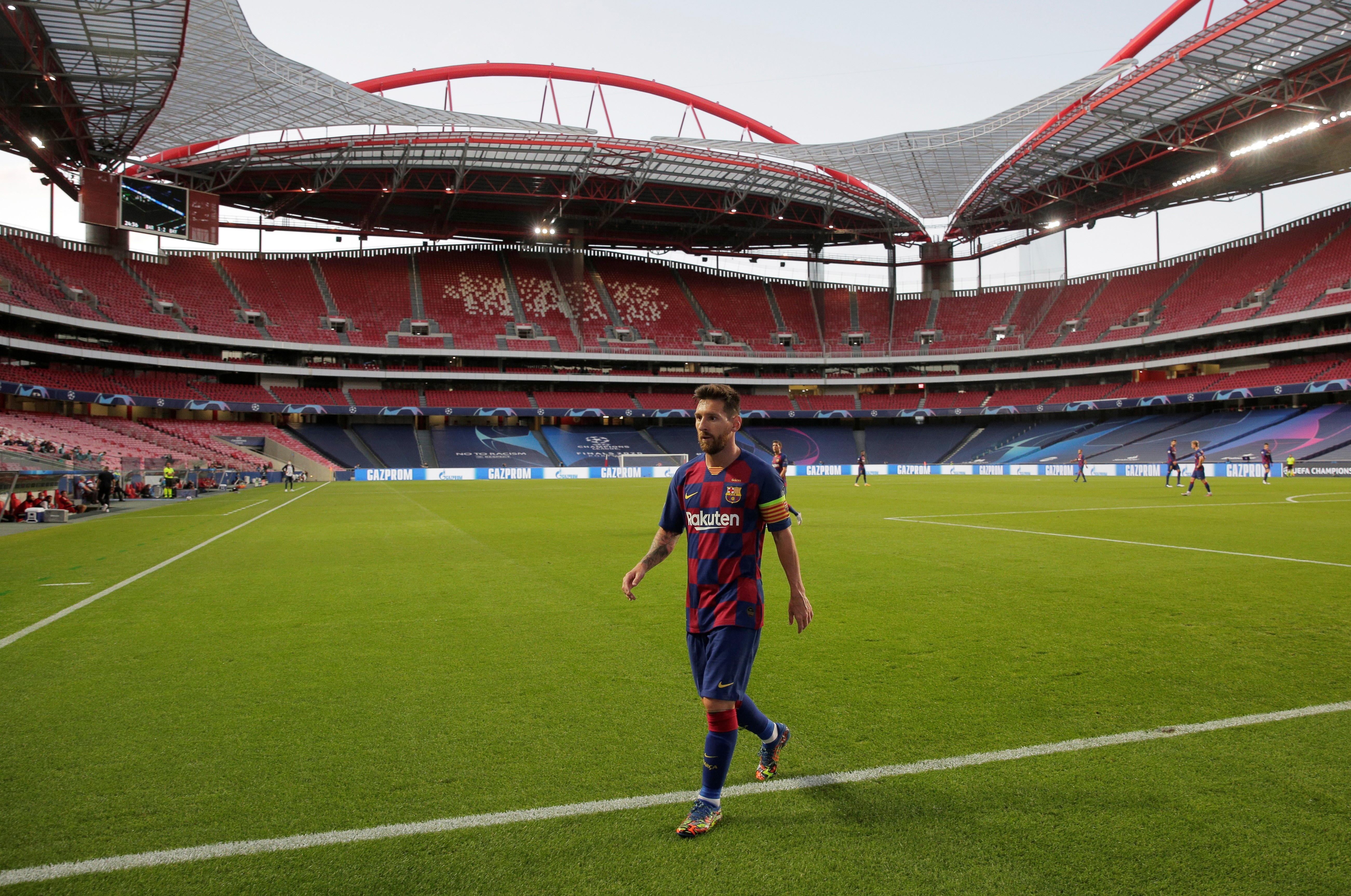 Messi roi Barca anh 3