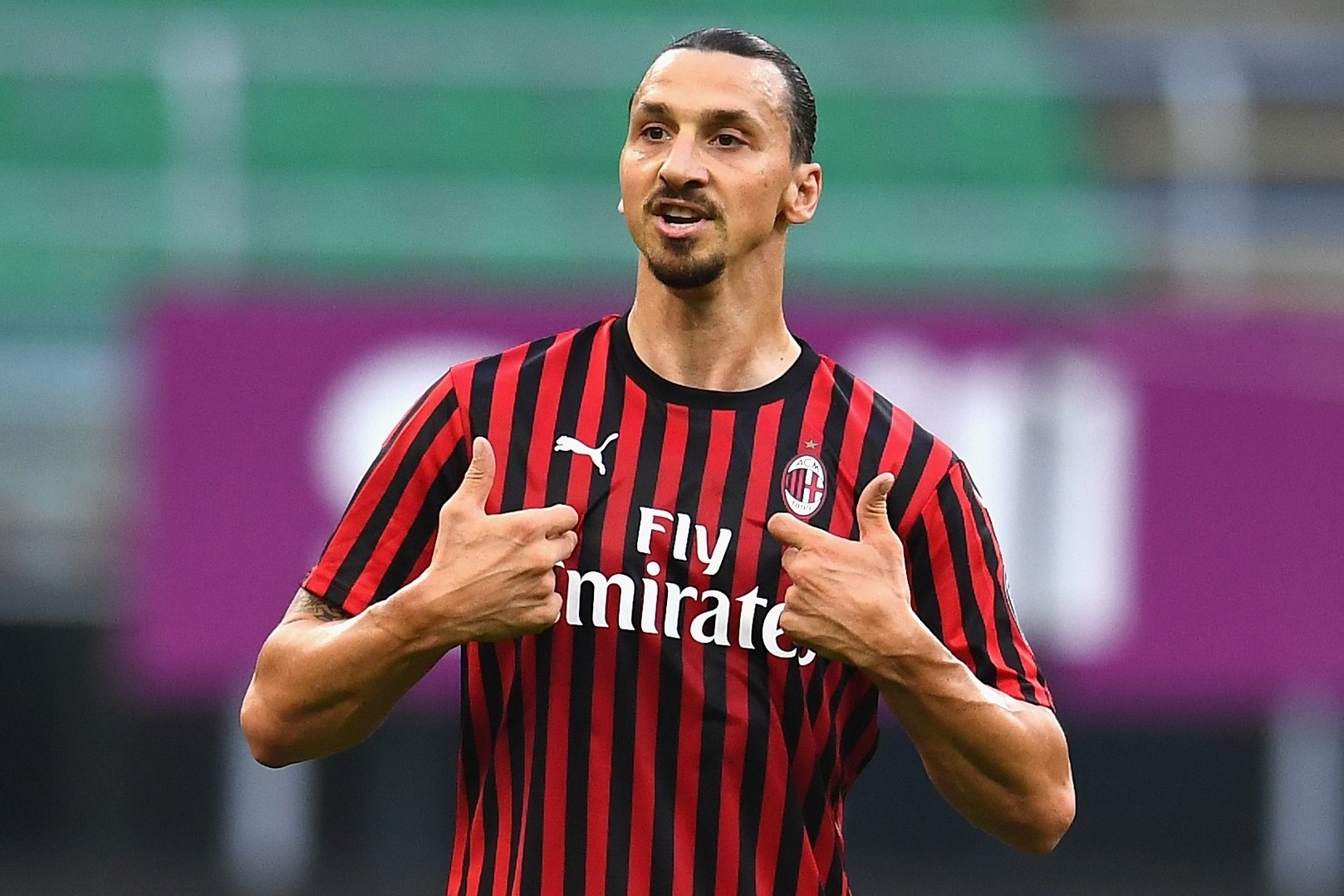 Ibra gia han hop dong anh 1