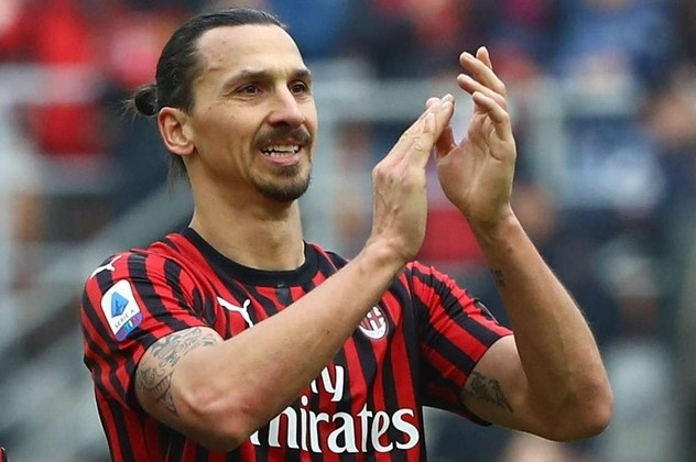 Ibrahimovic gia han hop dong voi AC Milan hinh anh