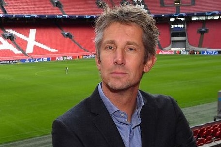 Van der Sar viet tam thu gui gam Van de Beek cho MU hinh anh