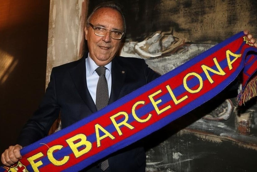 Messi o lai Barca anh 1