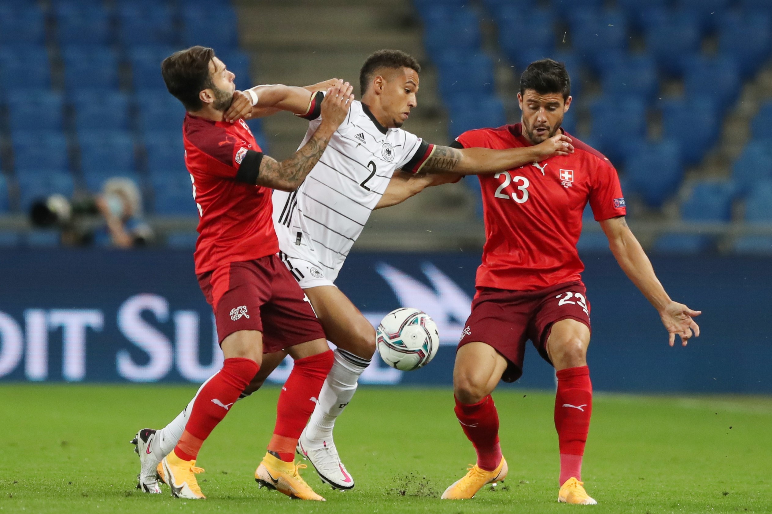 Thuy Si dau voi Duc anh 3