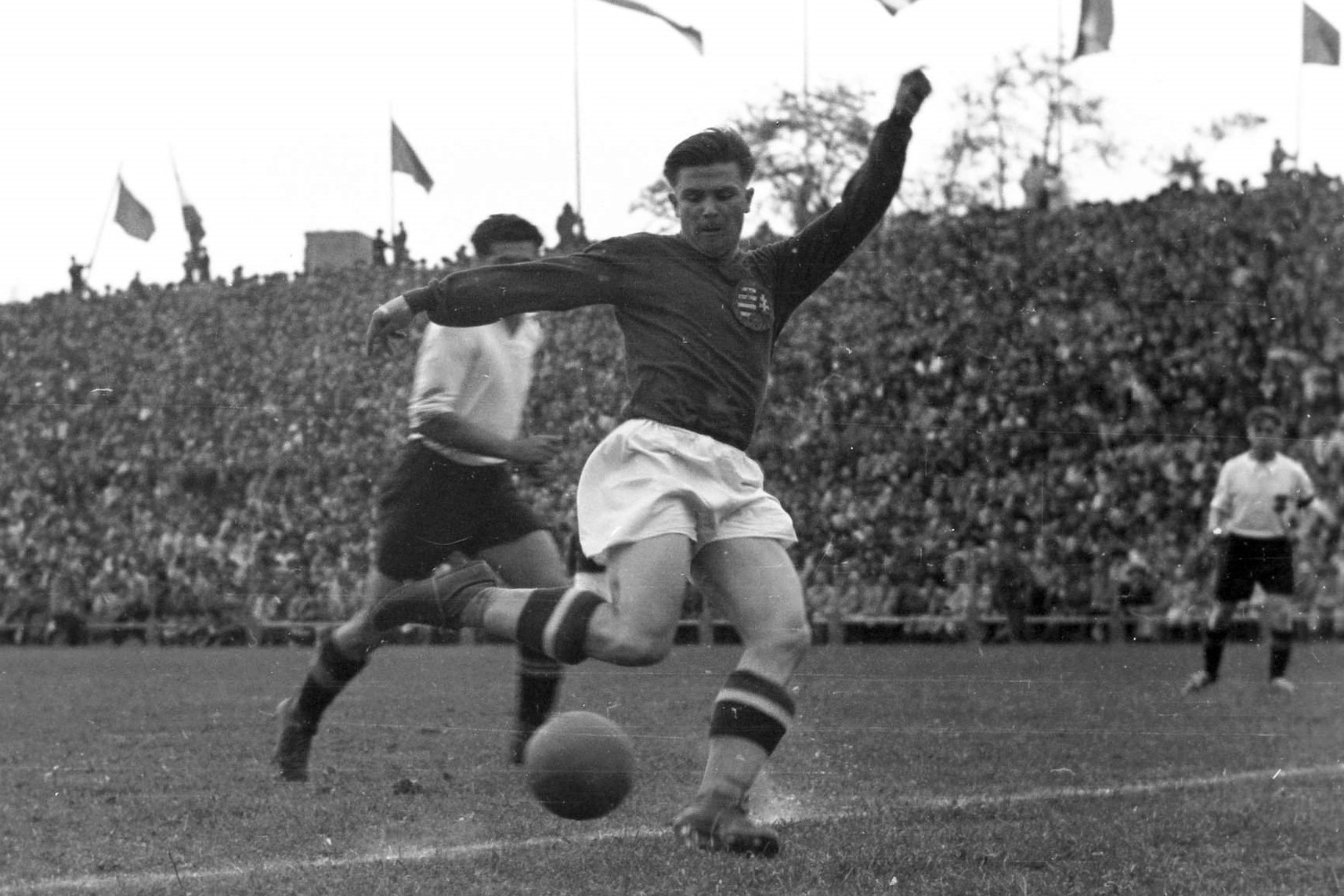 Cau thu doi quoc tich anh 2