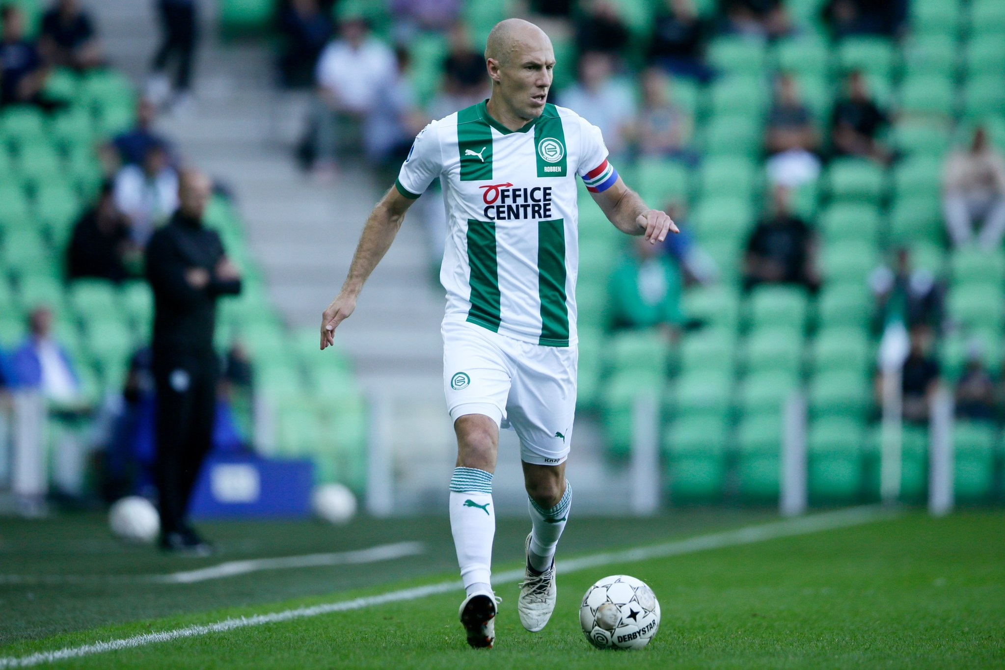 Robben chan thuong anh 3