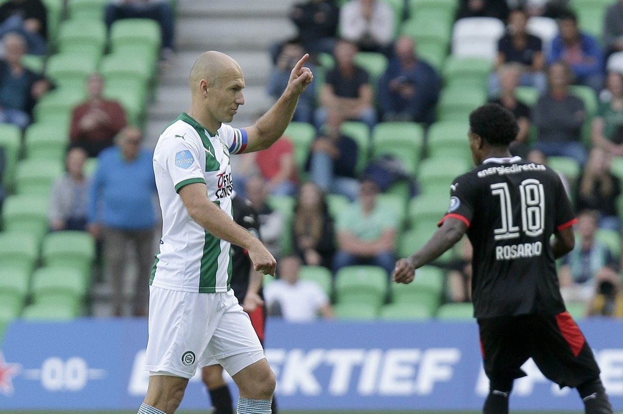 Robben chan thuong anh 5