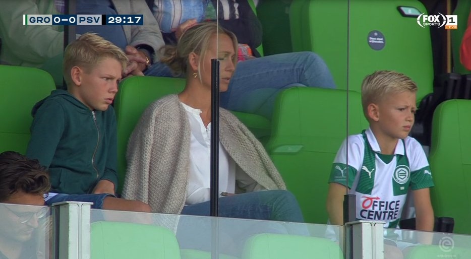 Robben chan thuong anh 7