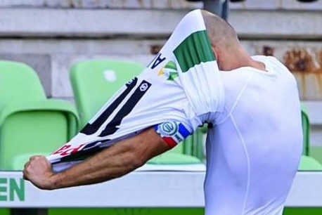 Robben can nhac giai nghe lan thu hai hinh anh