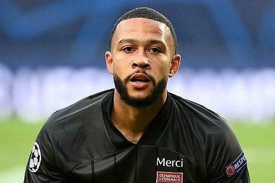 Barca khong du tien mua Memphis Depay hinh anh