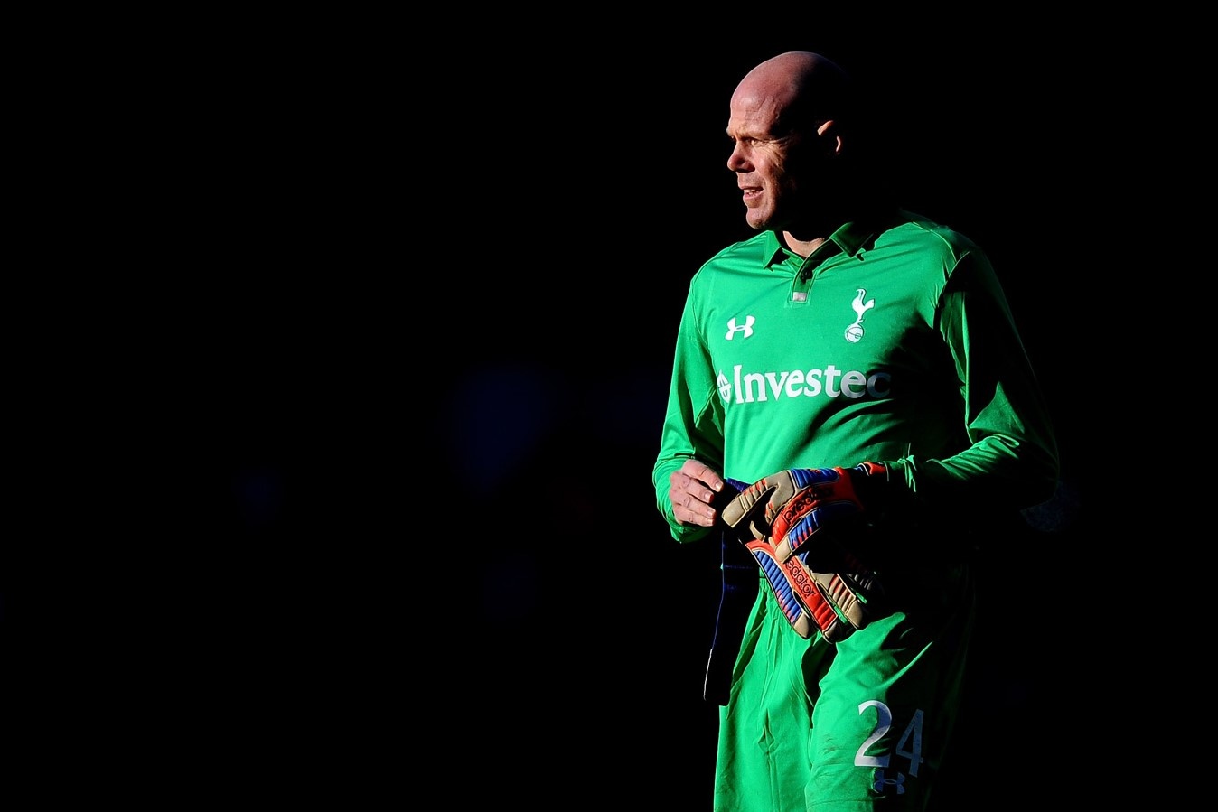 Cau thu an choi anh 8