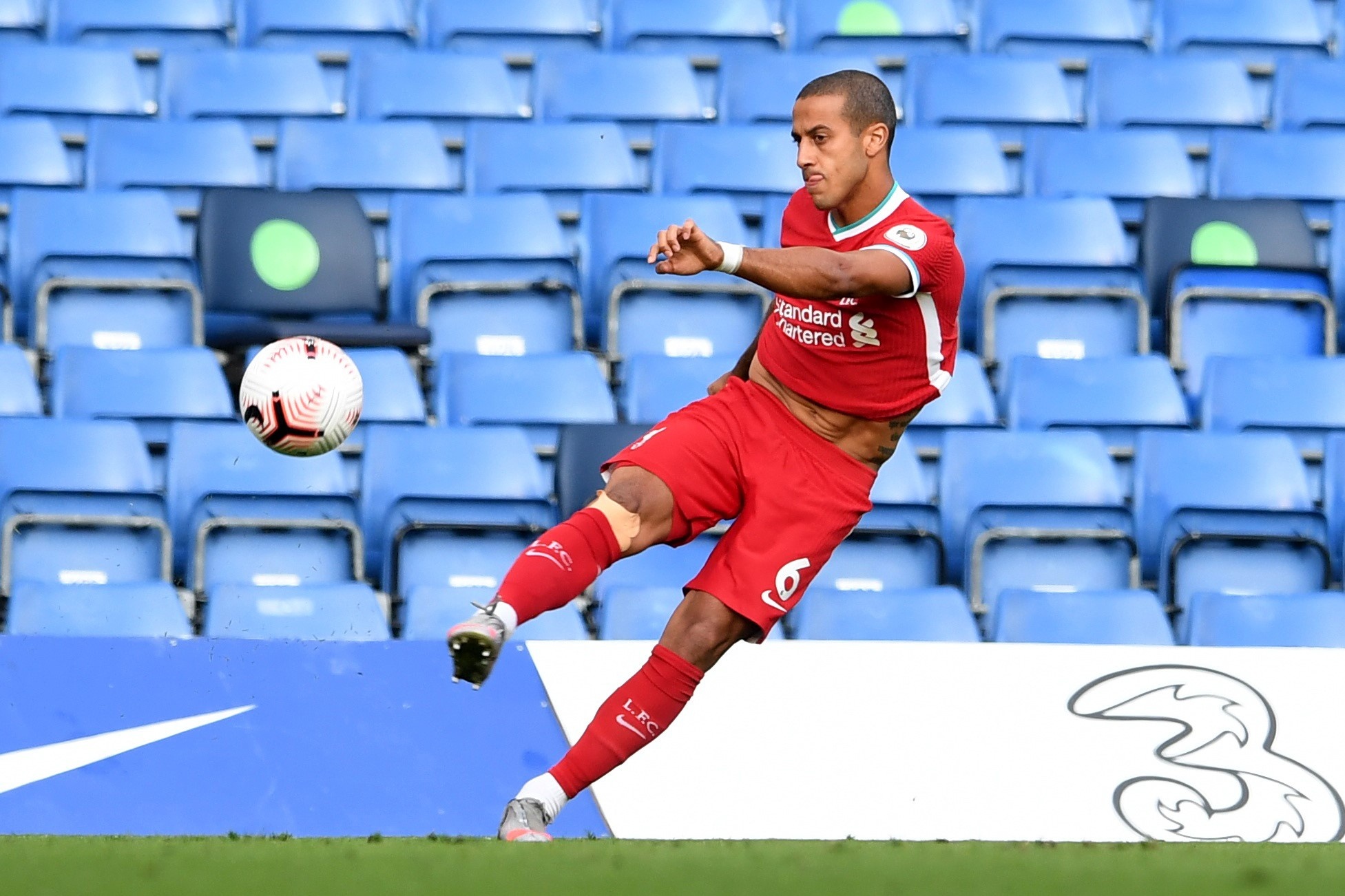 Liverpool chieu mo Thiago anh 1