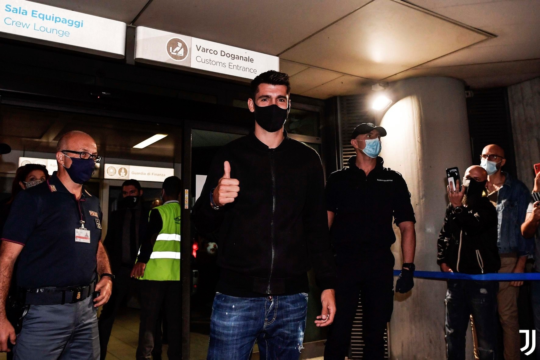 Morata sang Juventus anh 1