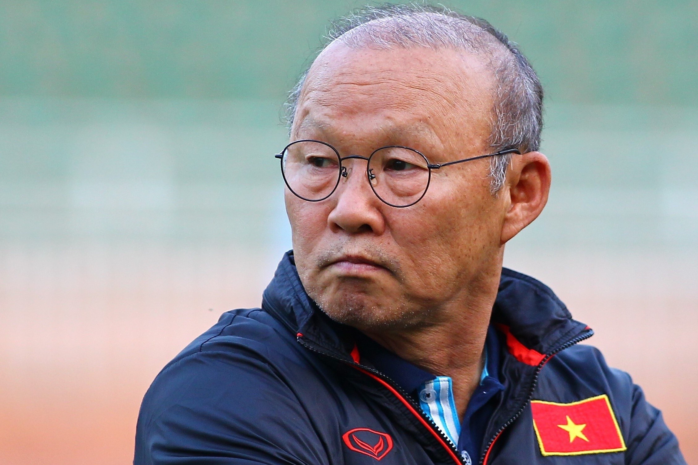 Thay Park bot noi lo khi nhieu tru cot tro lai hinh anh