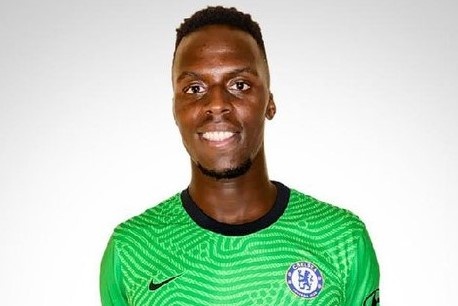 Chelsea chieu mo thu mon Mendy hinh anh