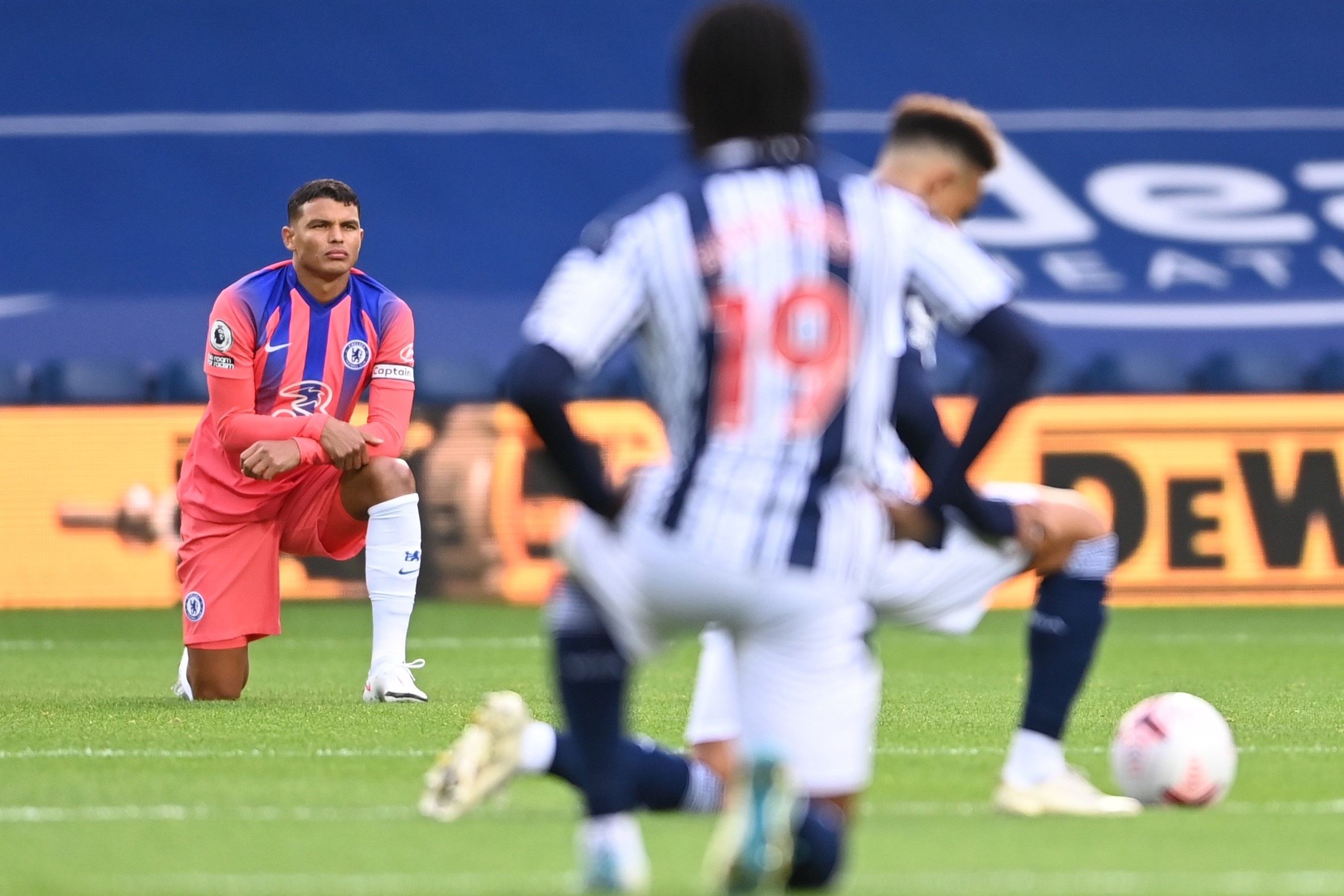 West Brom dau voi Chelsea anh 1