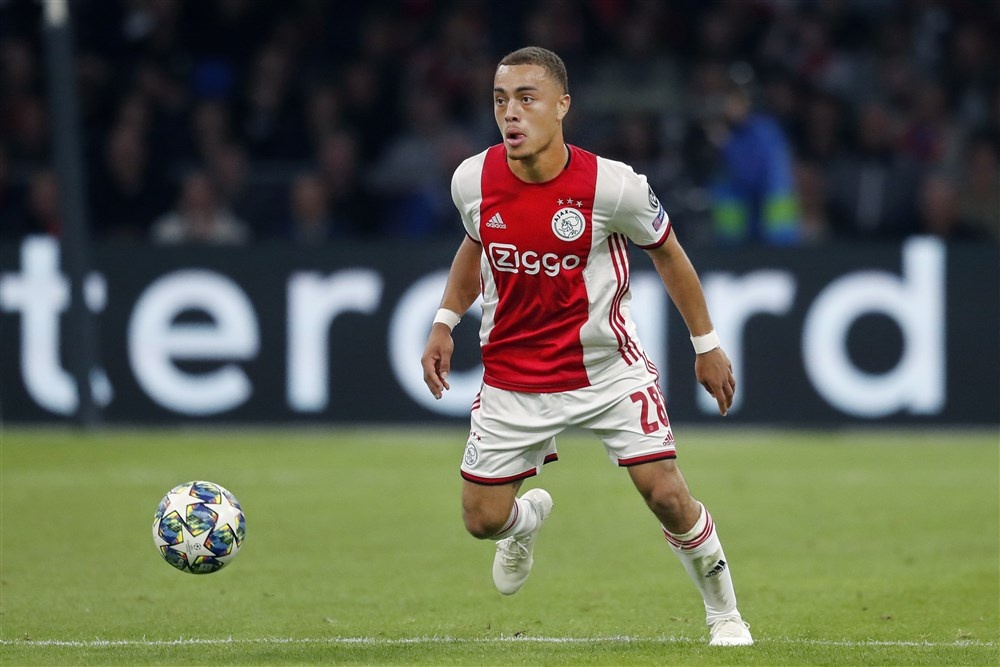 Barca mua hau ve anh 1