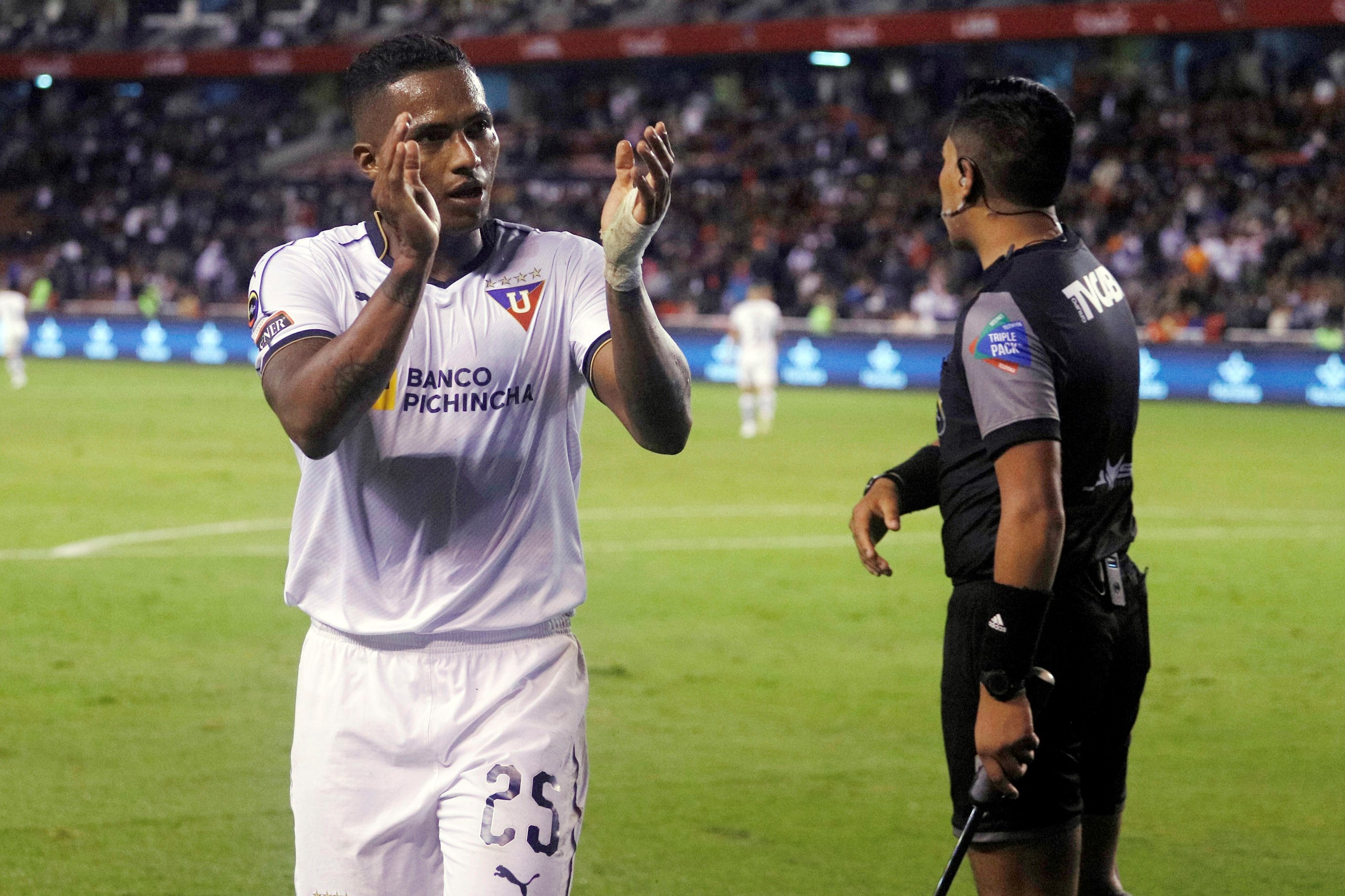 Cau thu that nghiep anh 10