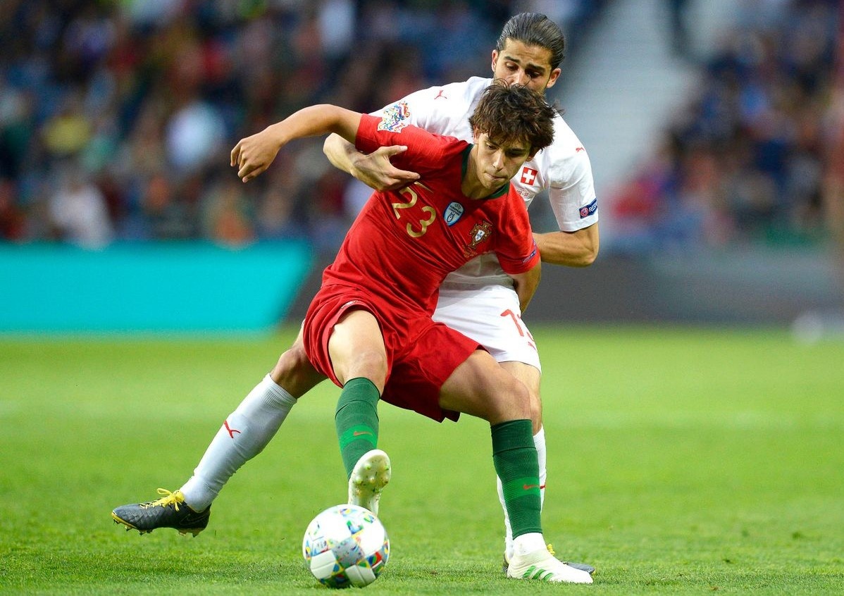 Cau thu dat gia nhat the gioi anh 4