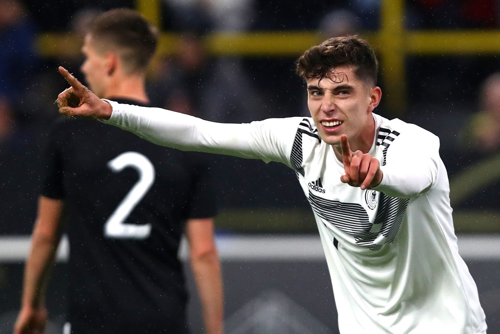 Cau thu dat gia nhat the gioi anh 10