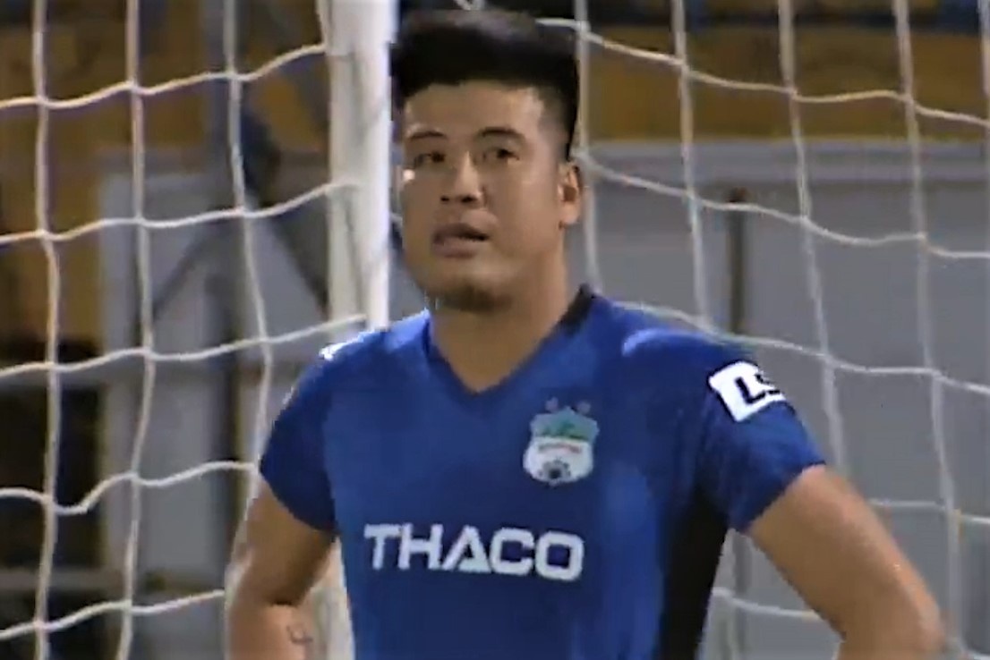 Buu Ngoc mac sai lam khien HAGL nhan ban thua hinh anh