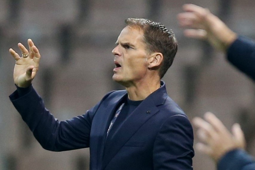 Ha Lan tiep tuc gay that vong duoi thoi HLV De Boer hinh anh