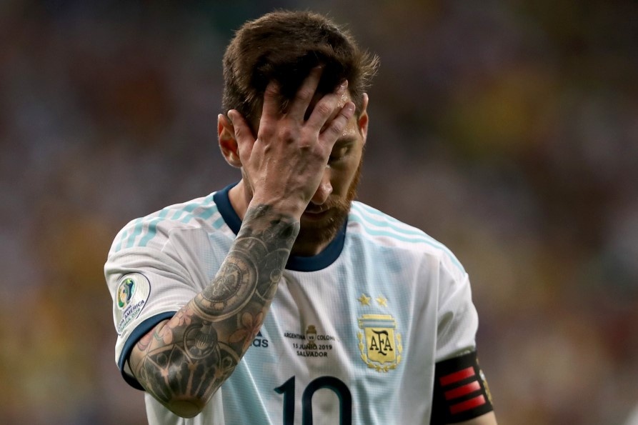 Messi sap doi dau thu thach o do cao 3.625 m hinh anh