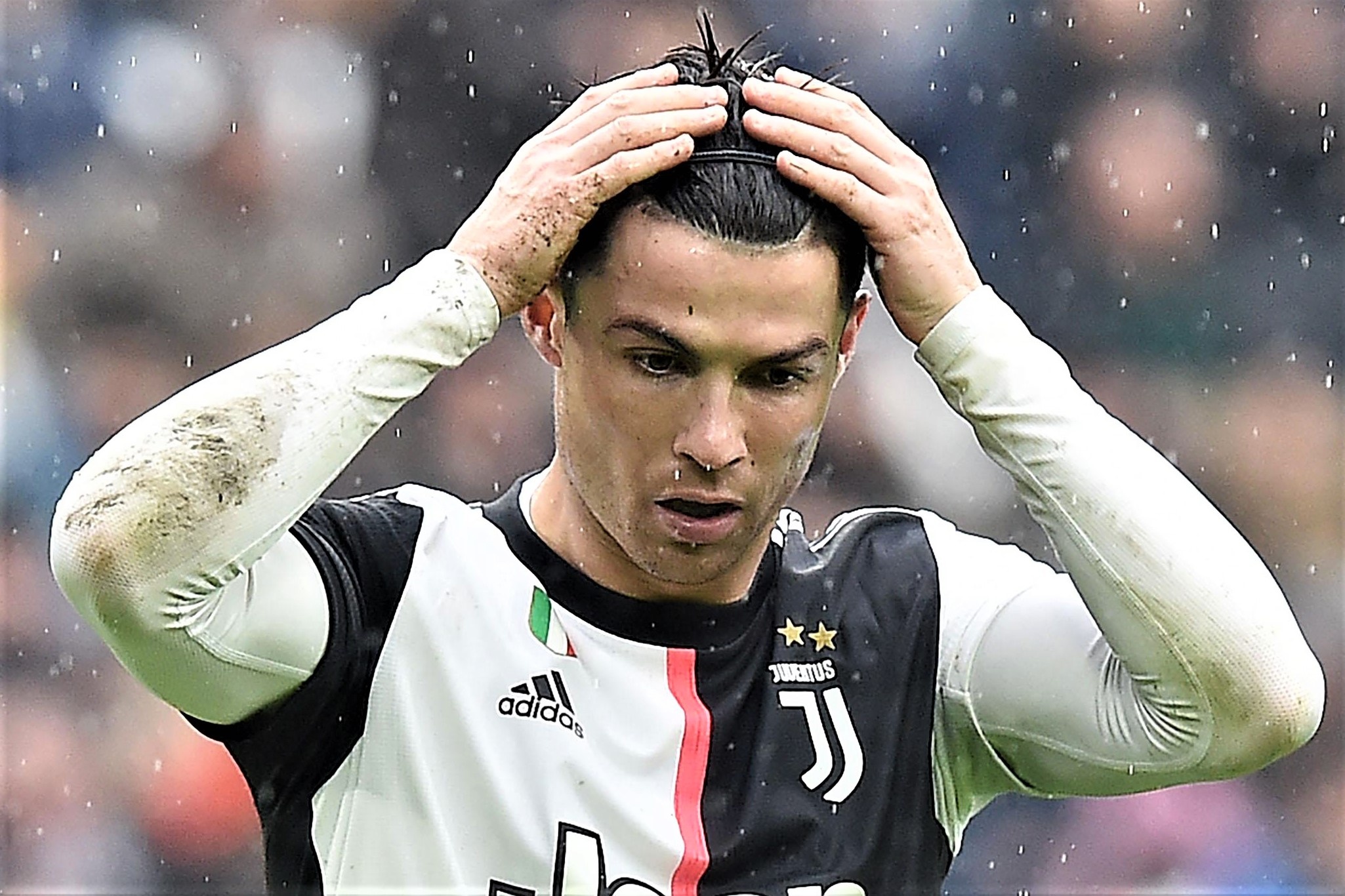 Ronaldo va nhung ngoi sao tung nhiem nCoV hinh anh